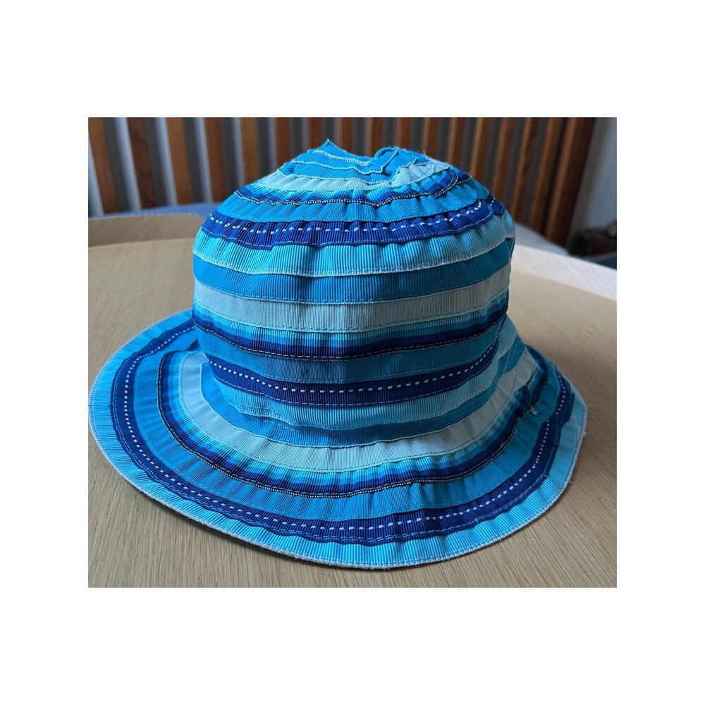 UV Skinz | Youth Bucket Hat Ribbon Striped Blues